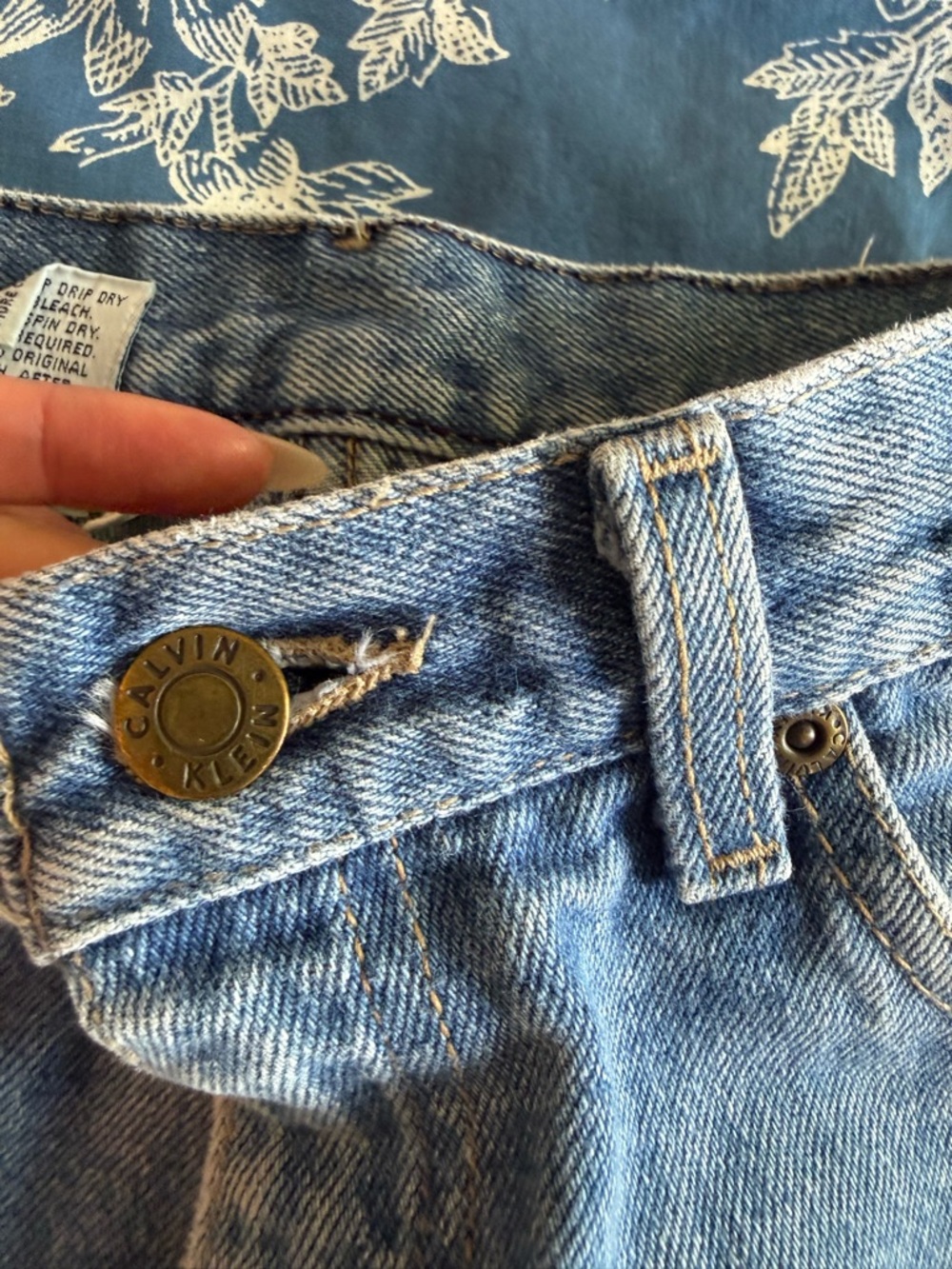 Calvin Klein Light Blue Denim Jeans with Branded Button - Picture 3 of 9